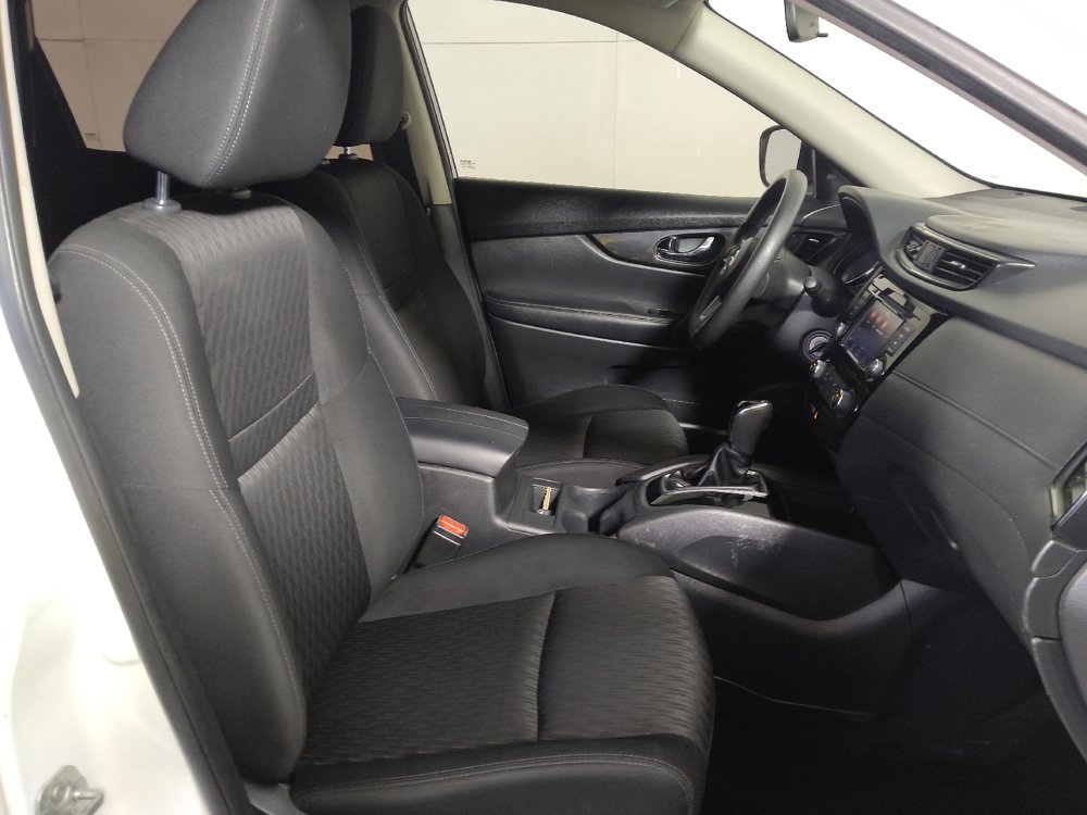 Used 2018 Nissan Rogue S AWD/4WD image 21