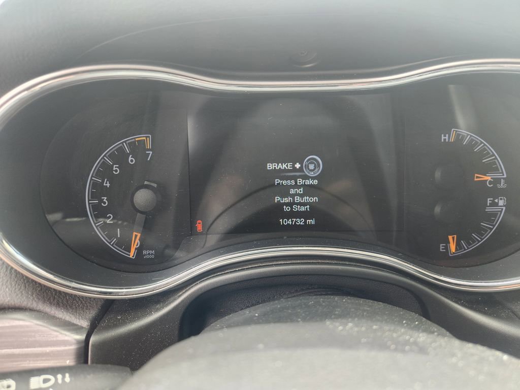 Used 2019 Jeep Grand Cherokee Altitude image 15
