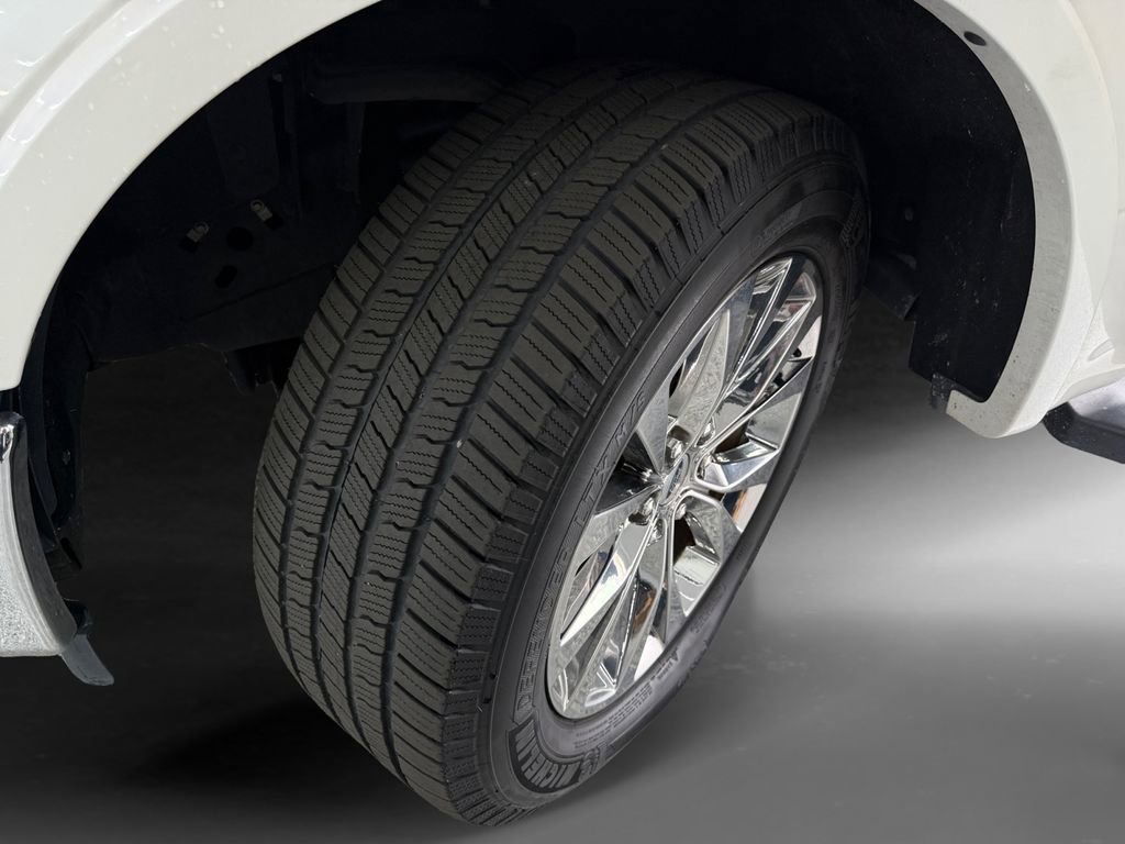 Used 2017 Ford F150 Lariat RWD image 9