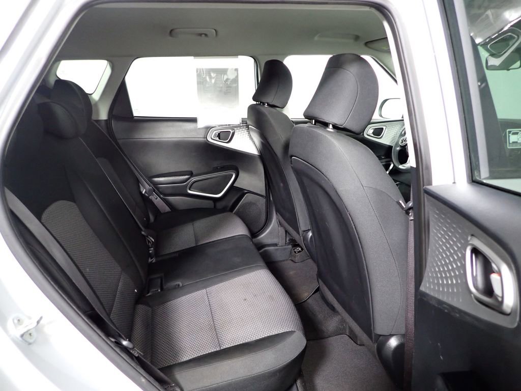 Used 2020 Kia Soul LX image 28