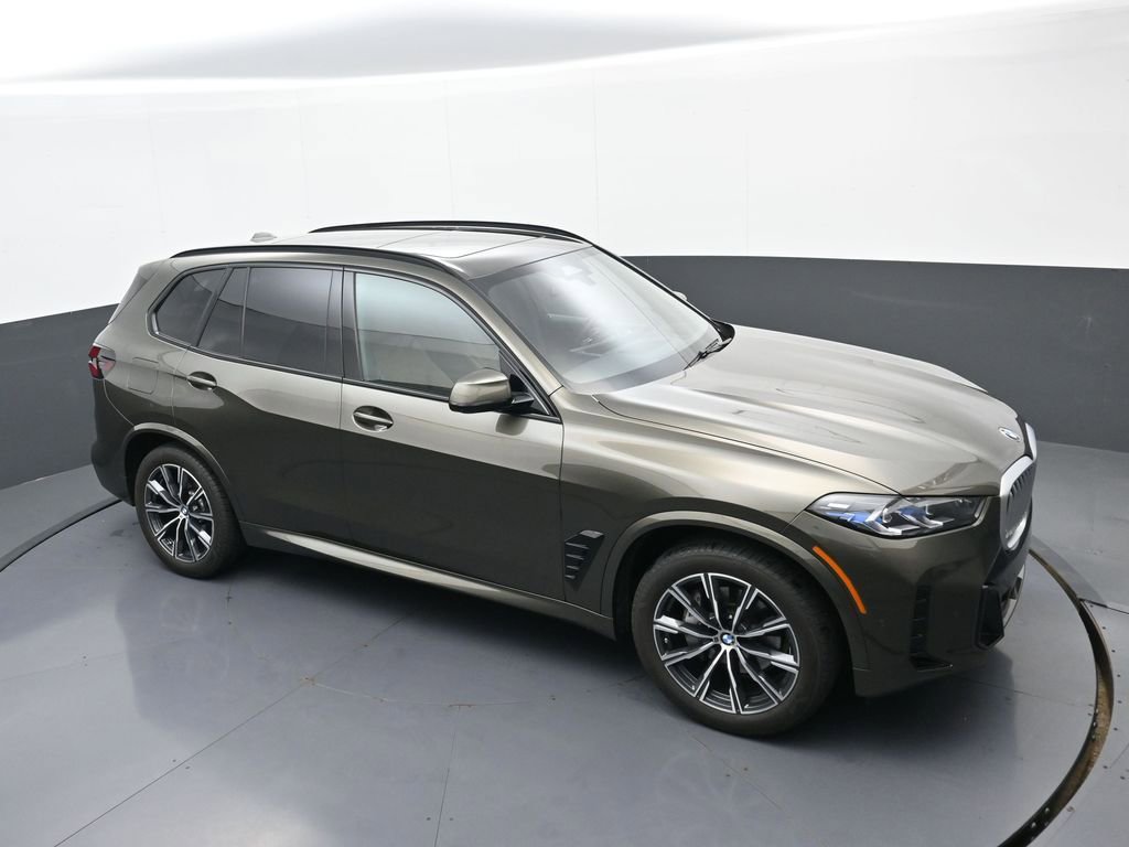 Used 2024 BMW X5 xDrive40i w/ Executive Package image 32