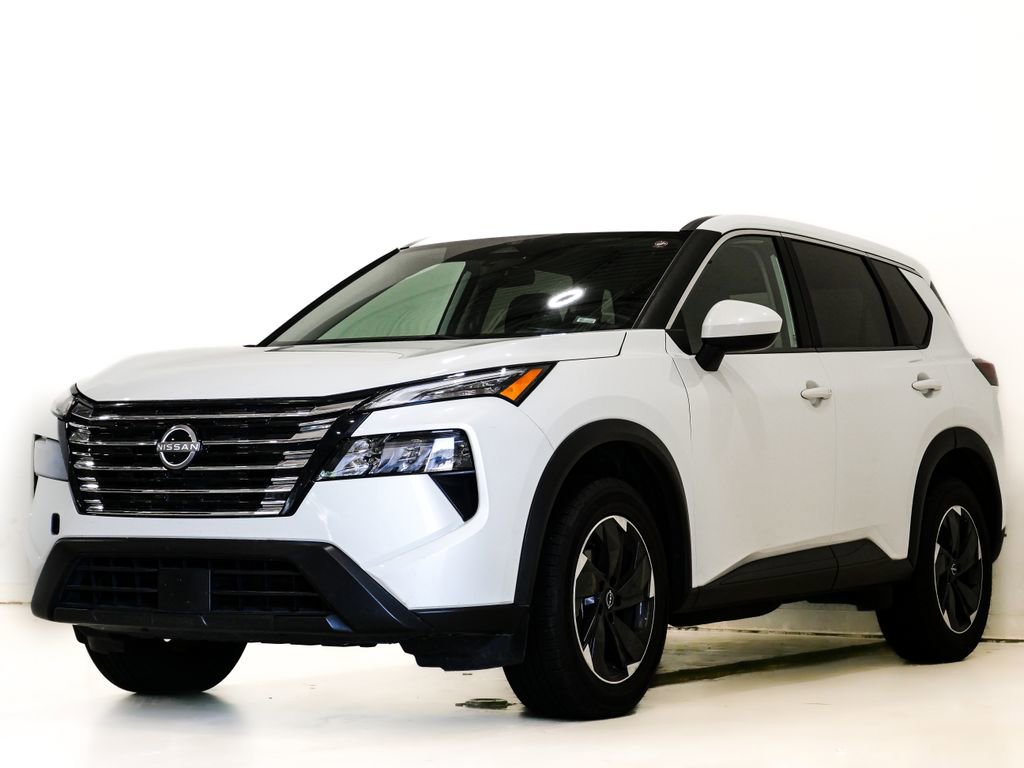 Used 2024 Nissan Rogue SV AWD/4WD image 3