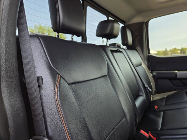 Used 2025 Ford F250 Lariat w/ Lariat Ultimate Package AWD/4WD image 32
