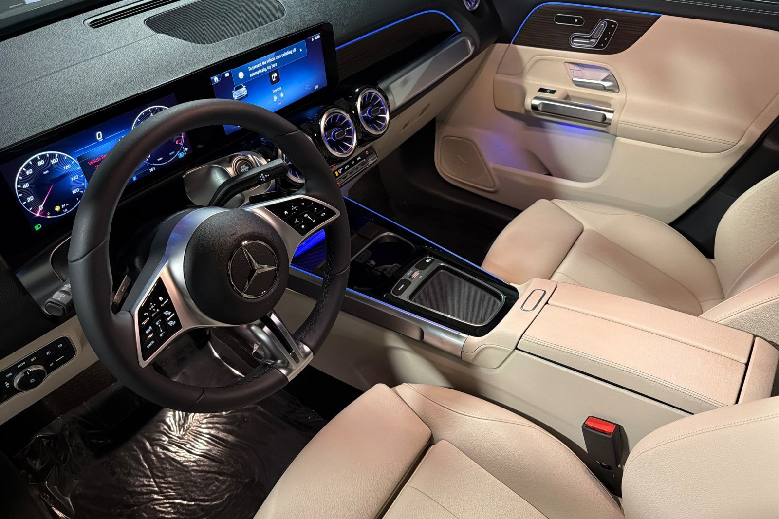New 2026 Mercedes-Benz GLB 250 image 9