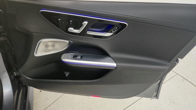 Used 2025 Mercedes-Benz C 300 Sedan w/ AMG Line w/ Night Package image 39