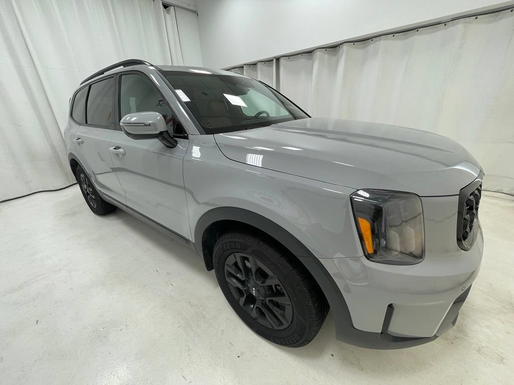 Used 2024 Kia Telluride SX Prestige X-Pro AWD/4WD image 3
