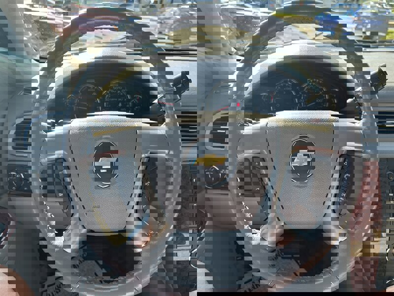 Used 2012 Chevrolet Suburban LT AWD/4WD image 21