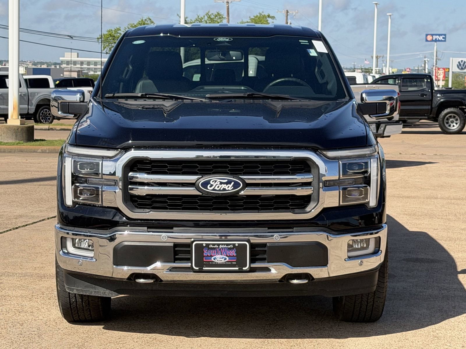 Used 2024 Ford F150 Lariat w/ FX4 Off-Road Package image 6