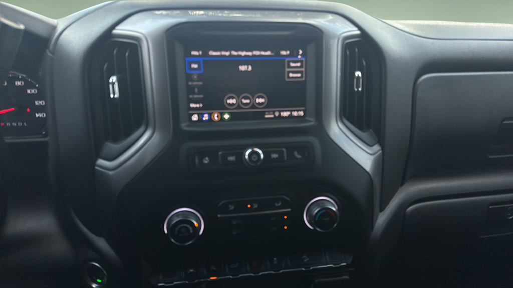 Used 2022 Chevrolet Silverado 1500 Custom Trail Boss AWD/4WD image 11