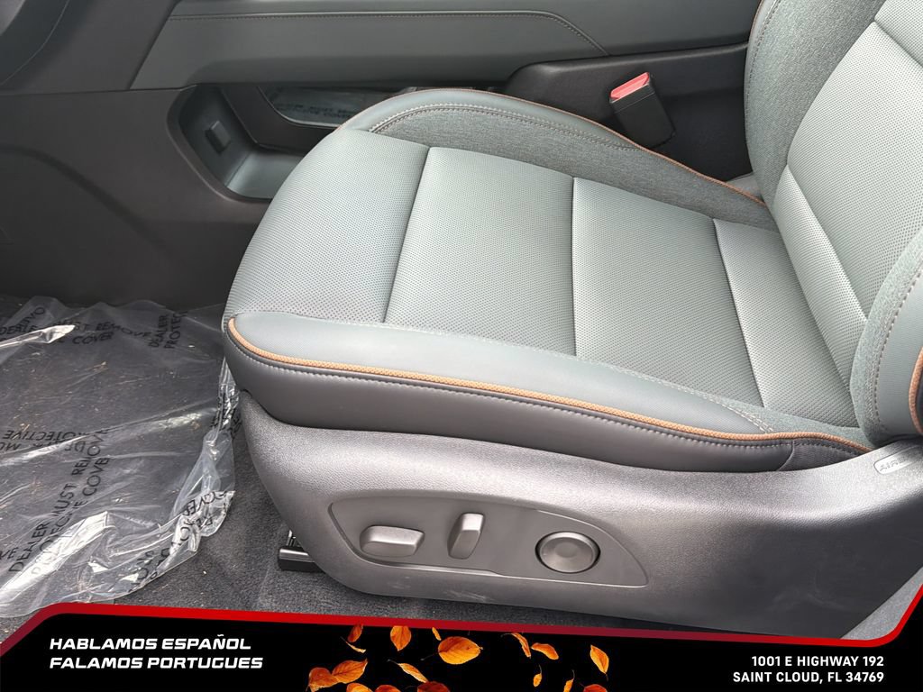 New 2026 GMC Acadia AT4 w/ Luxury Package AWD/4WD image 15