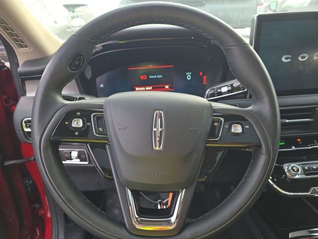 Used 2025 Lincoln Corsair Reserve w/ Towing Package image 13