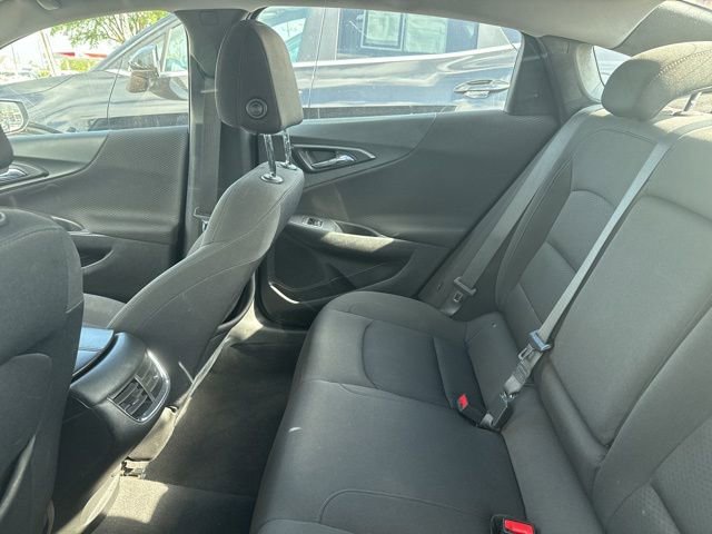 Used 2021 Chevrolet Malibu LT FWD image 6