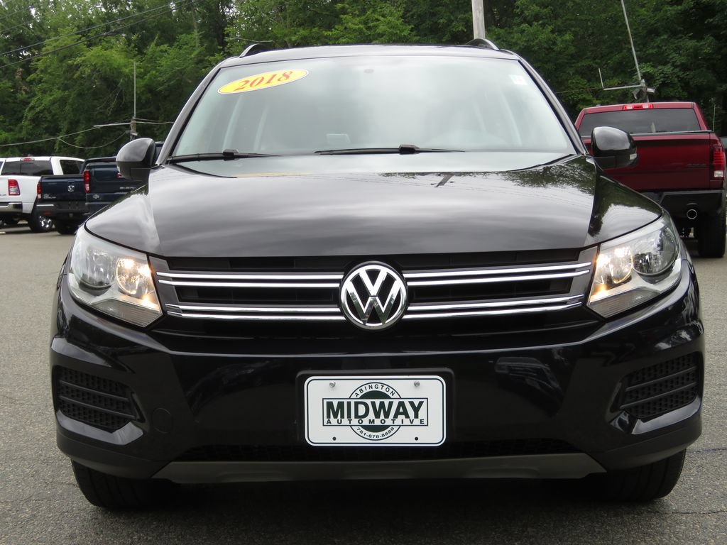 Used 2018 Volkswagen Tiguan Limited w/ Premium Package AWD/4WD image 2