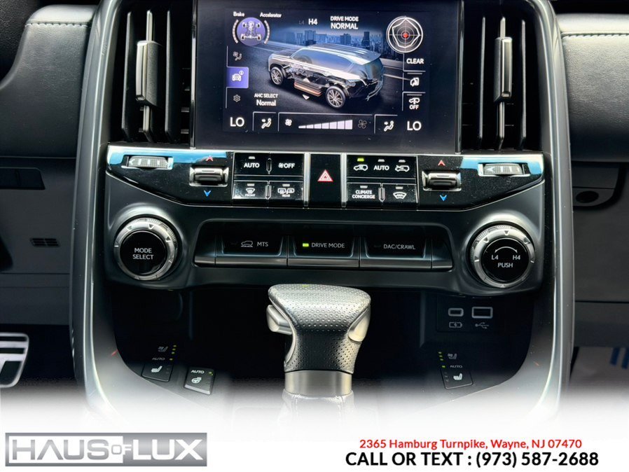 Used 2023 Lexus LX 600 F Sport w/ Accessory Package (Z1) AWD/4WD image 30