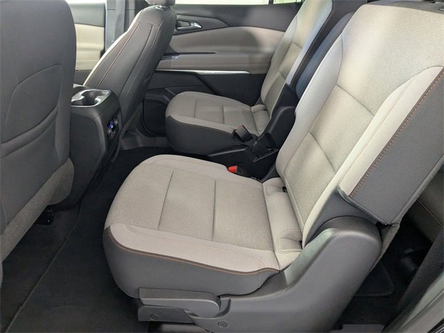 Certified 2025 Chevrolet Traverse LT image 28