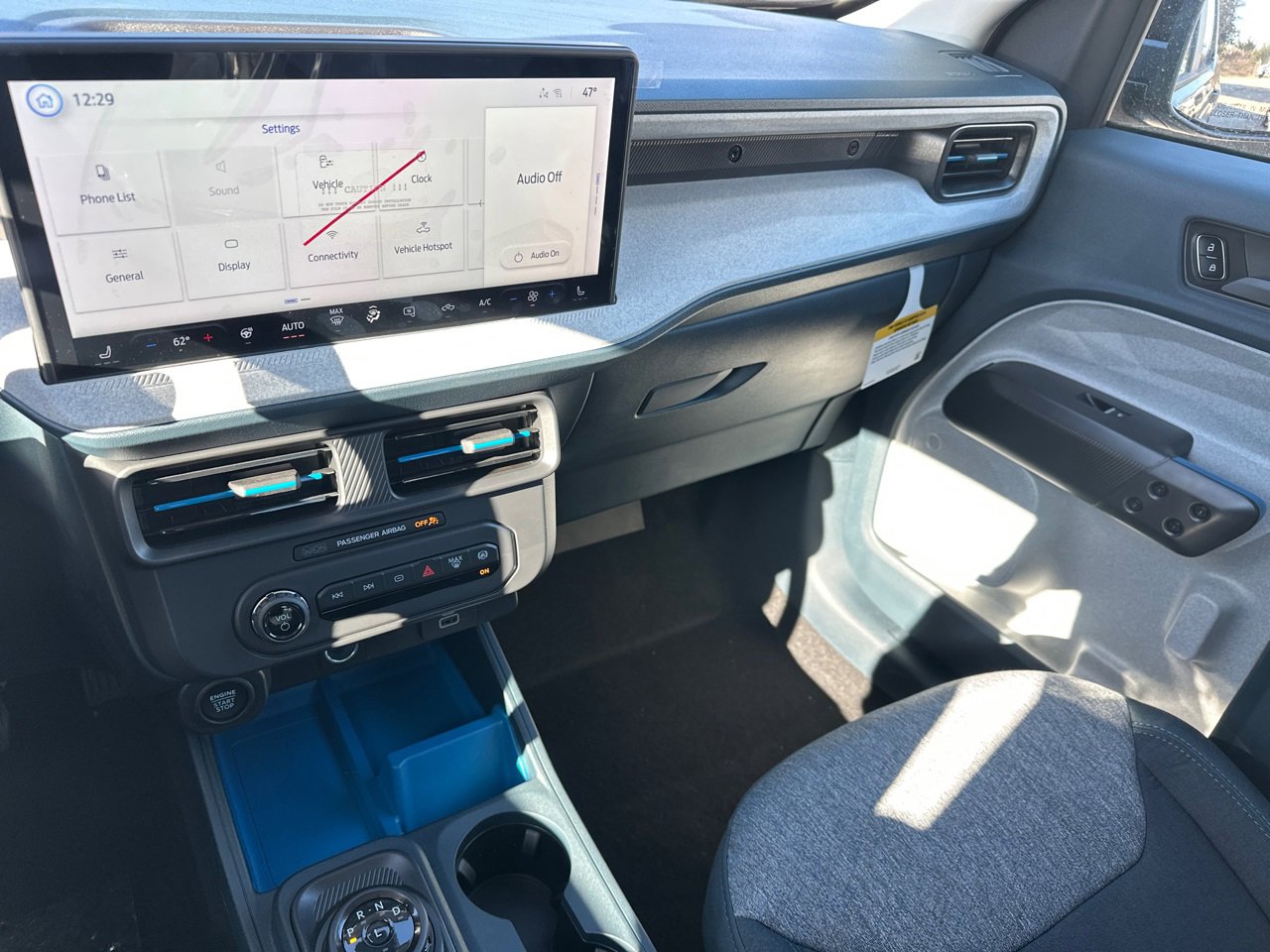 New 2025 Ford Maverick XLT w/ Equipment Group 301A image 23