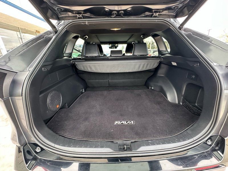 Used 2020 Toyota RAV4 XSE AWD/4WD image 14