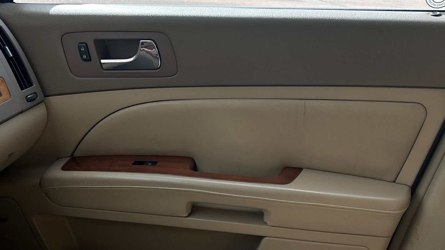 Used 2006 Cadillac STS w/ Preferred Equipment Group image 24