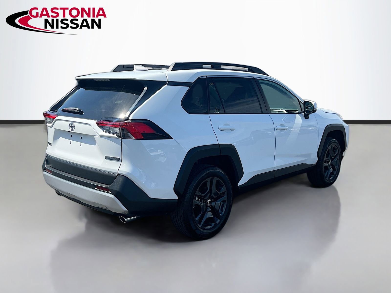 Used 2024 Toyota RAV4 Adventure AWD/4WD image 9