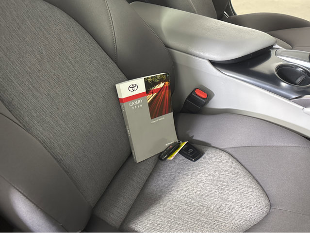 Used 2018 Toyota Camry LE image 29