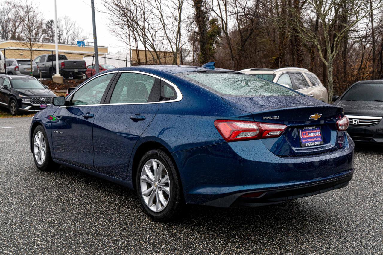Used 2019 Chevrolet Malibu LT FWD image 4