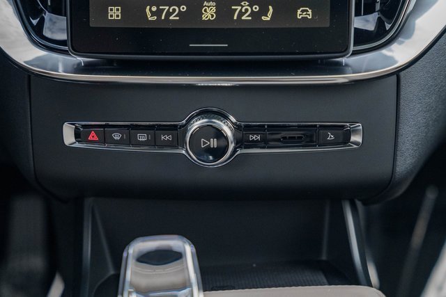 New 2026 Volvo XC90 B6 Plus image 23