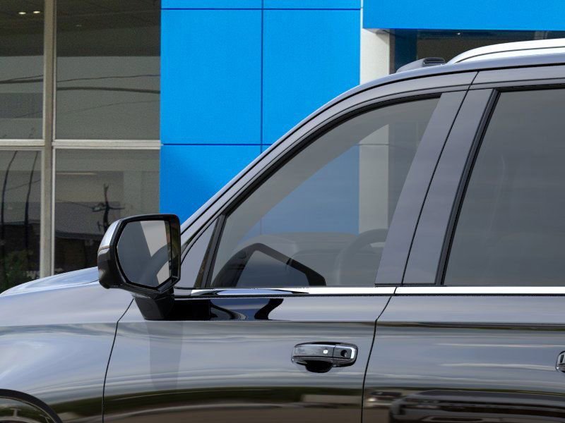 New 2026 Chevrolet Suburban Premier image 12