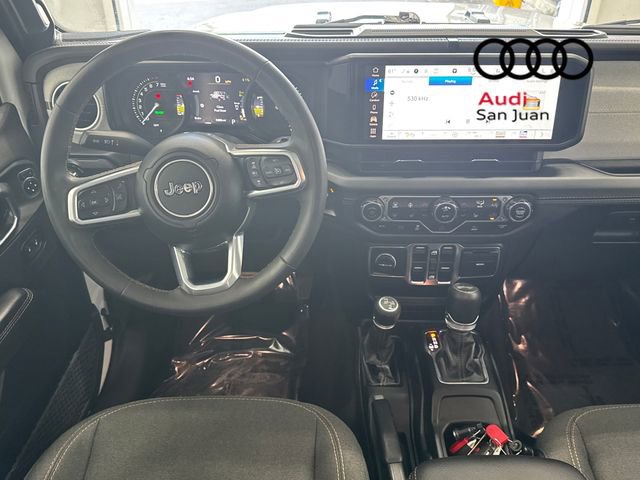 Used 2024 Jeep Wrangler Unlimited Sahara image 31