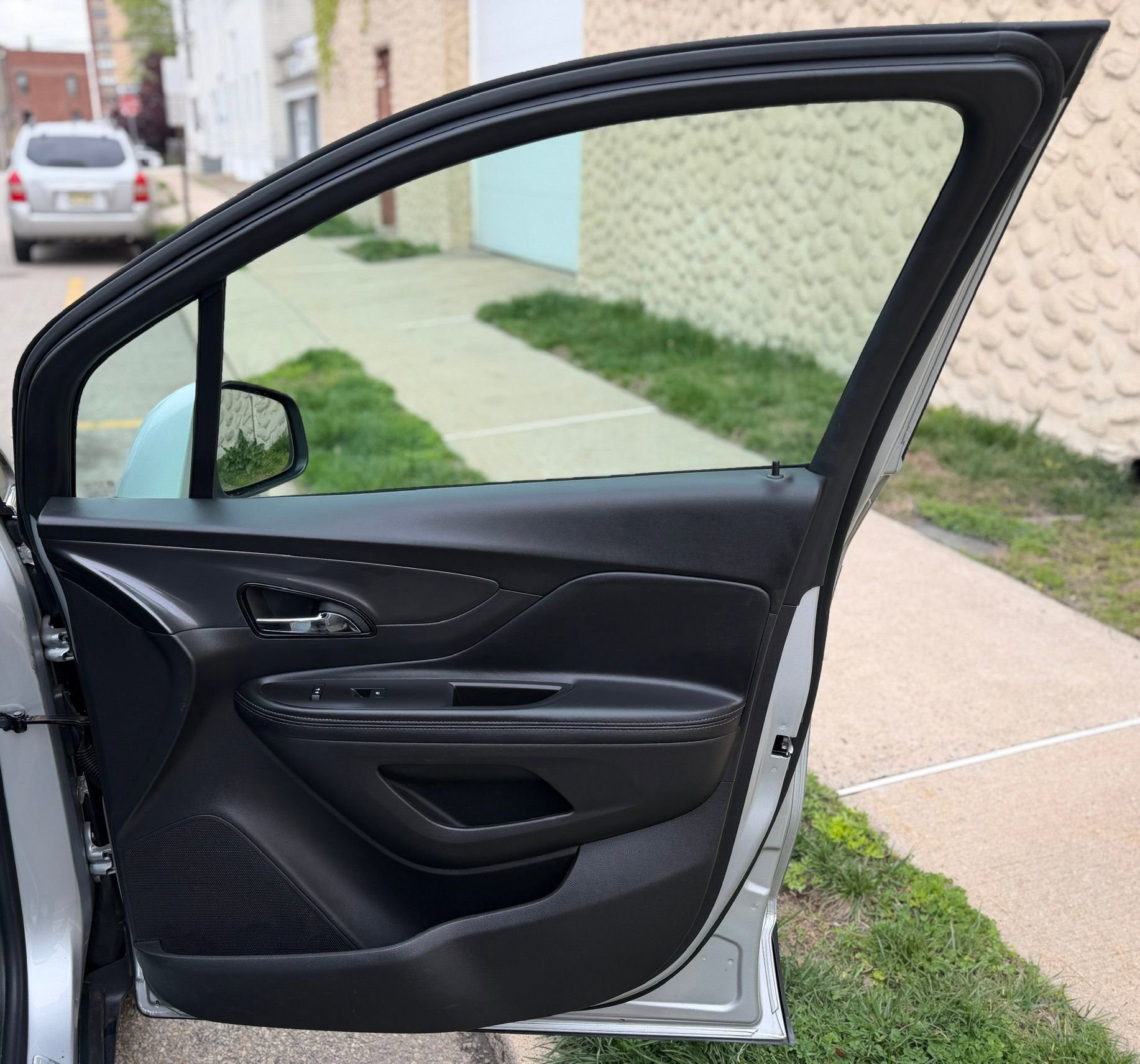 Used 2019 Buick Encore Preferred FWD image 29