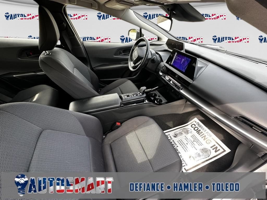 Used 2024 Toyota Prius LE image 9