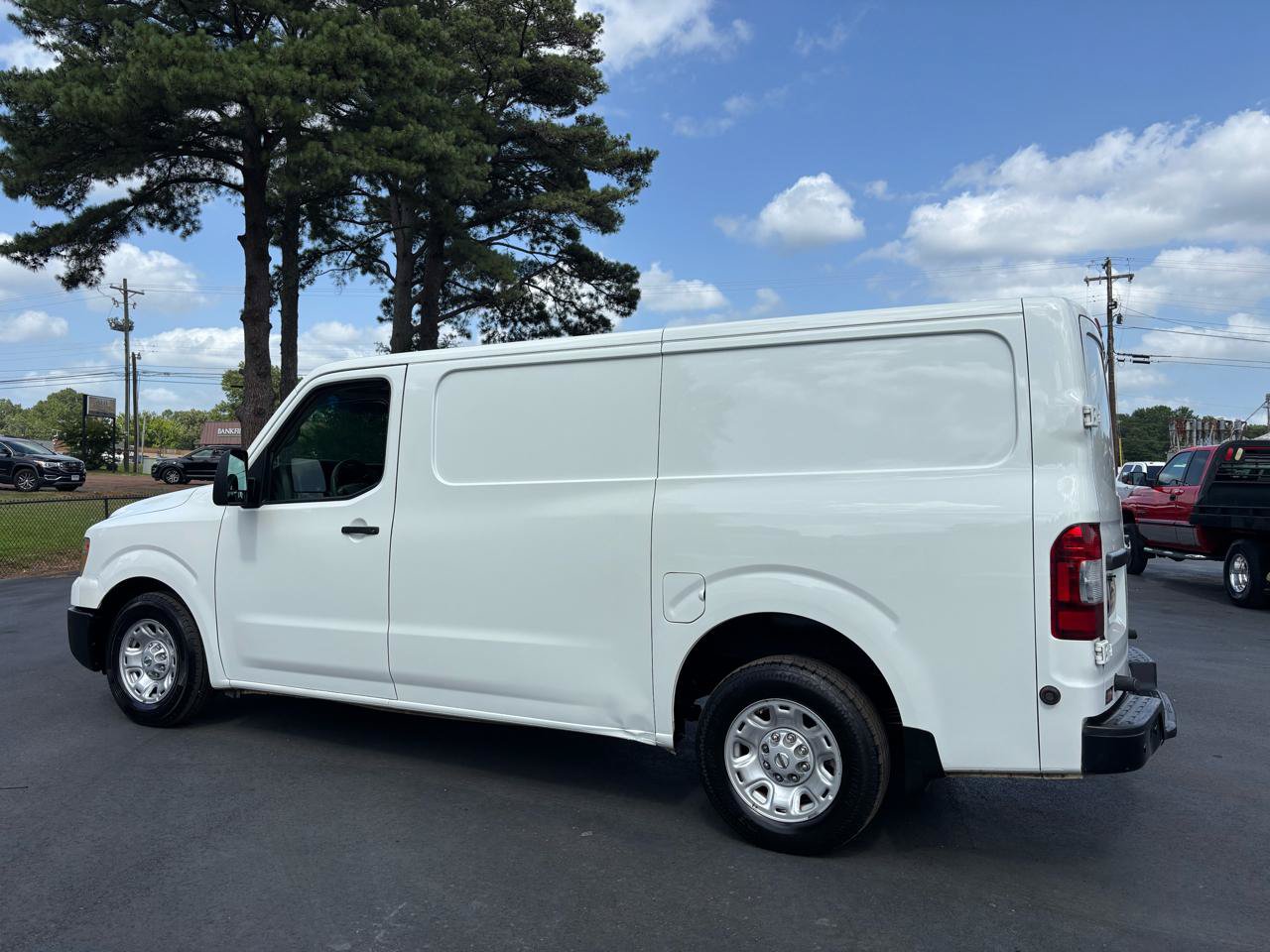 Used 2021 Nissan NV 2500 SV RWD image 6