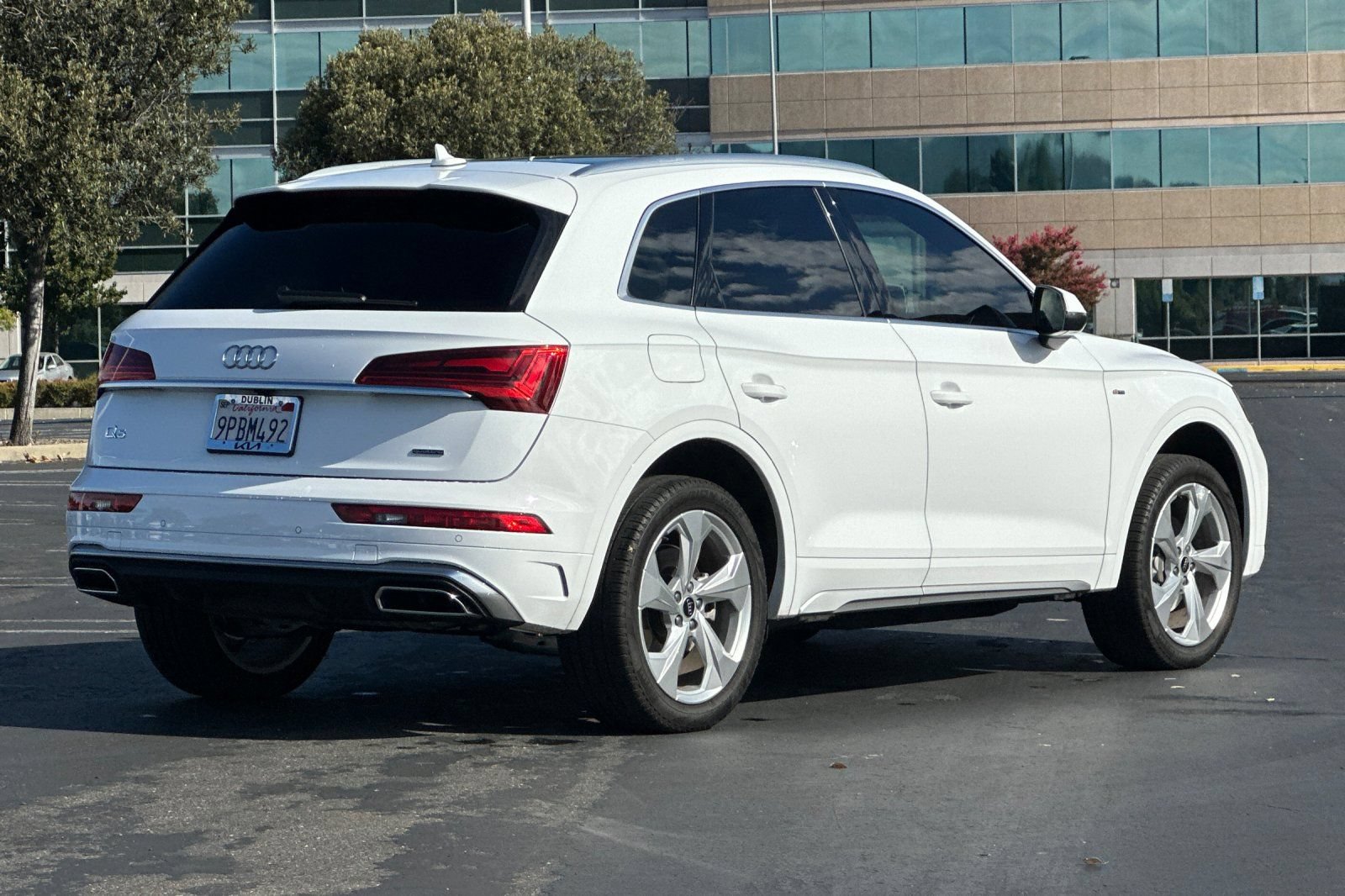 Used 2024 Audi Q5 2.0T Premium Plus w/ Premium Plus Package AWD/4WD image 4