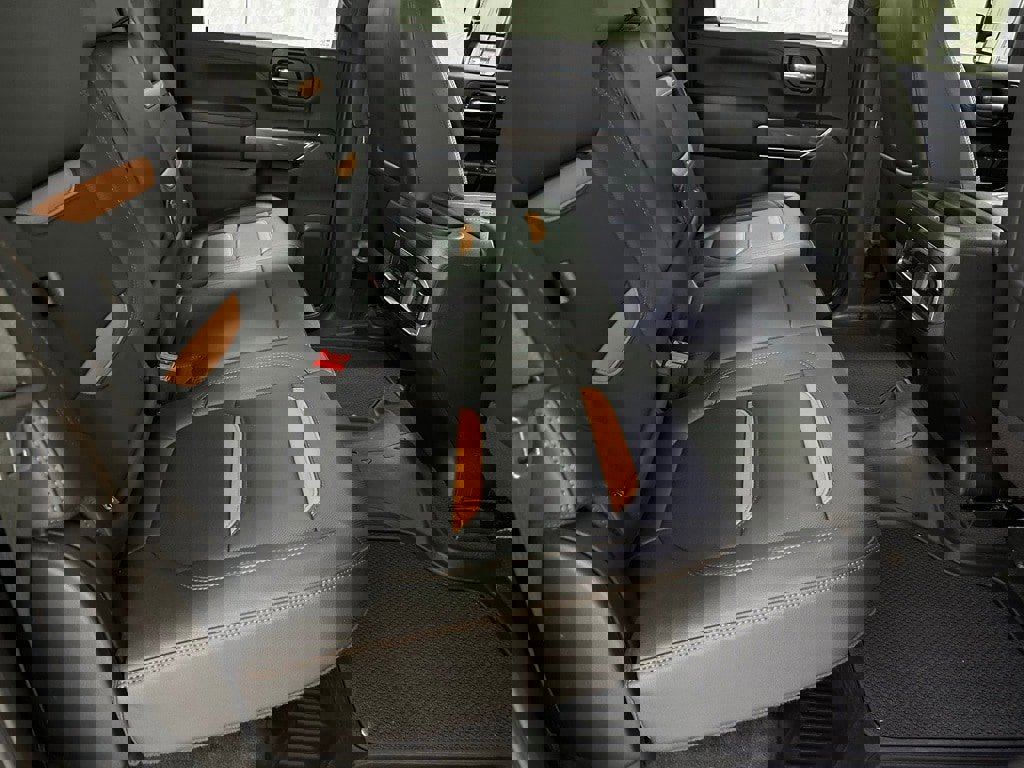 Used 2022 GMC Sierra 2500 AT4 image 53