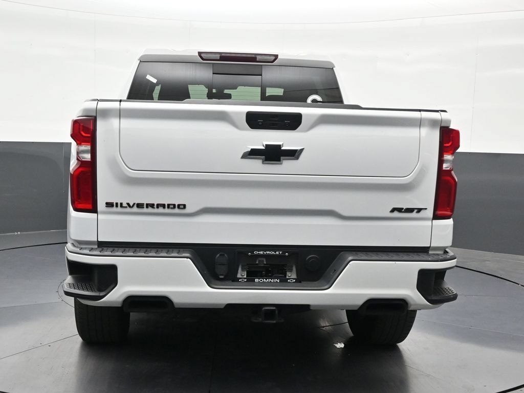 Used 2022 Chevrolet Silverado 1500 RST w/ Redline Edition RWD image 4