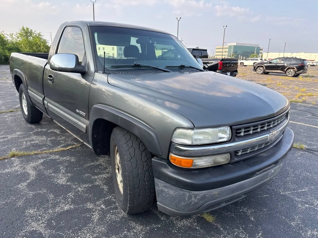 Used 2000 Chevrolet Silverado 1500 LS RWD image 6
