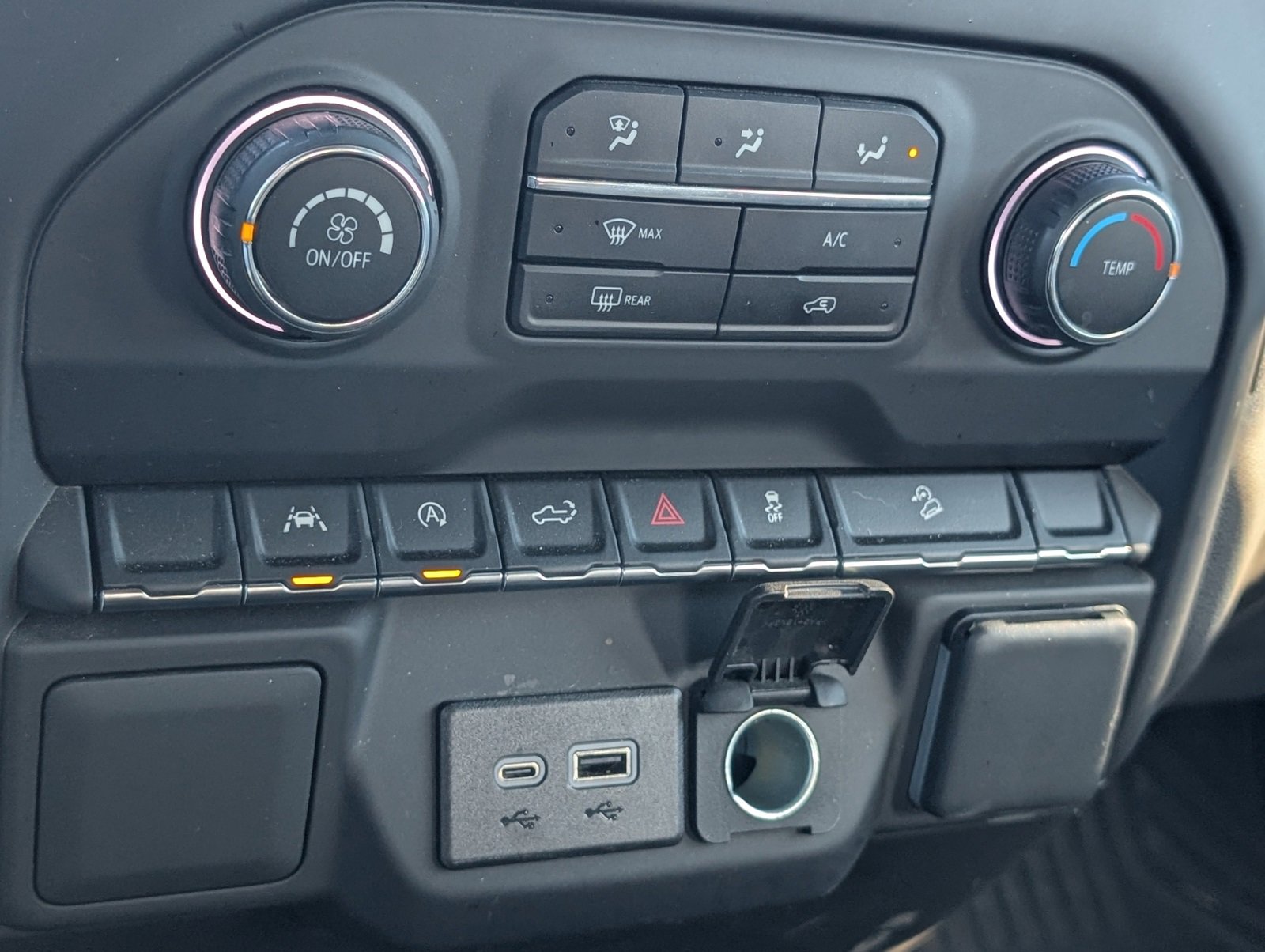 Used 2024 Chevrolet Silverado 1500 Custom Trail Boss image 19