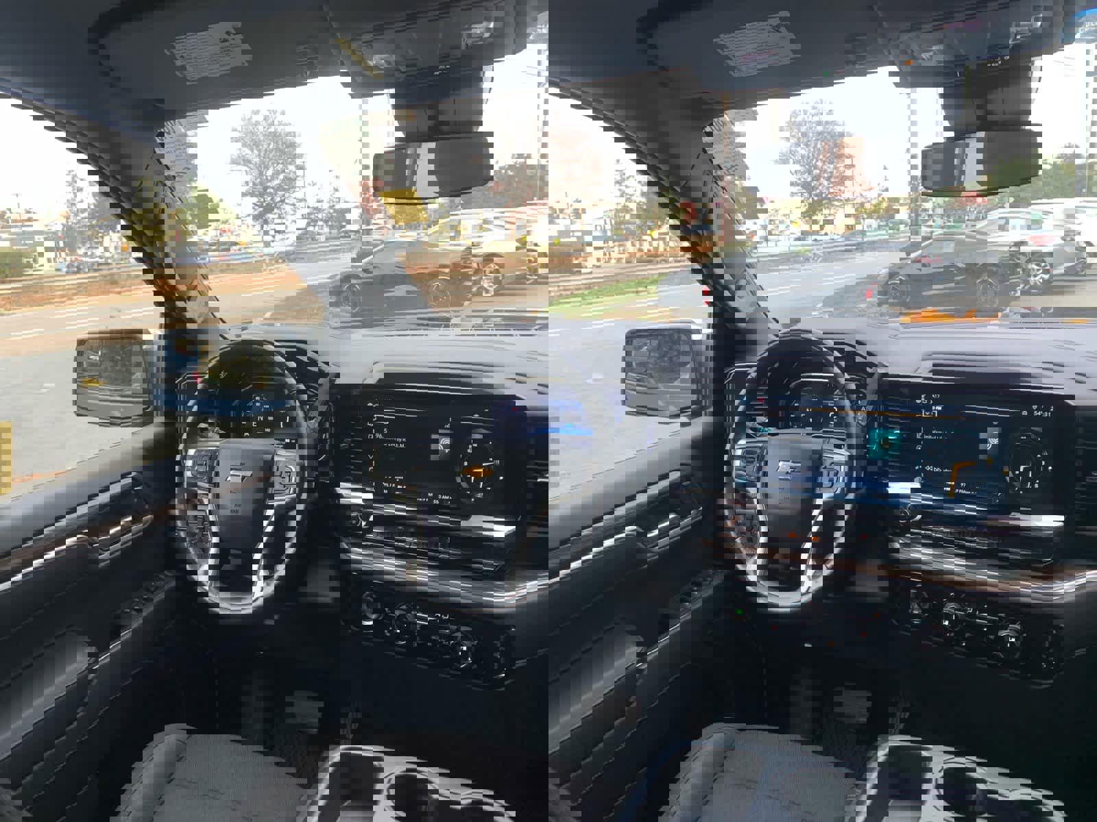 Certified 2022 Chevrolet Silverado 1500 LT image 35