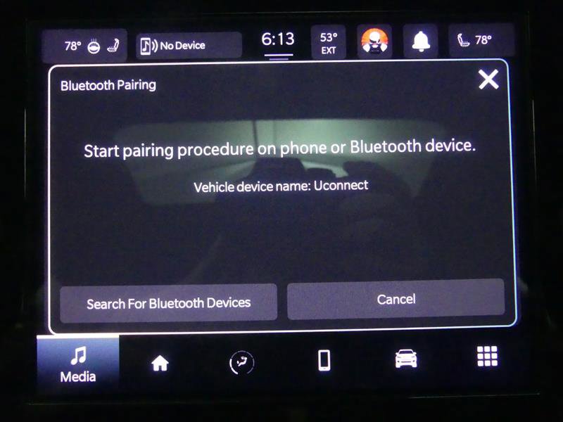 Used 2023 Jeep Grand Cherokee L Laredo image 10