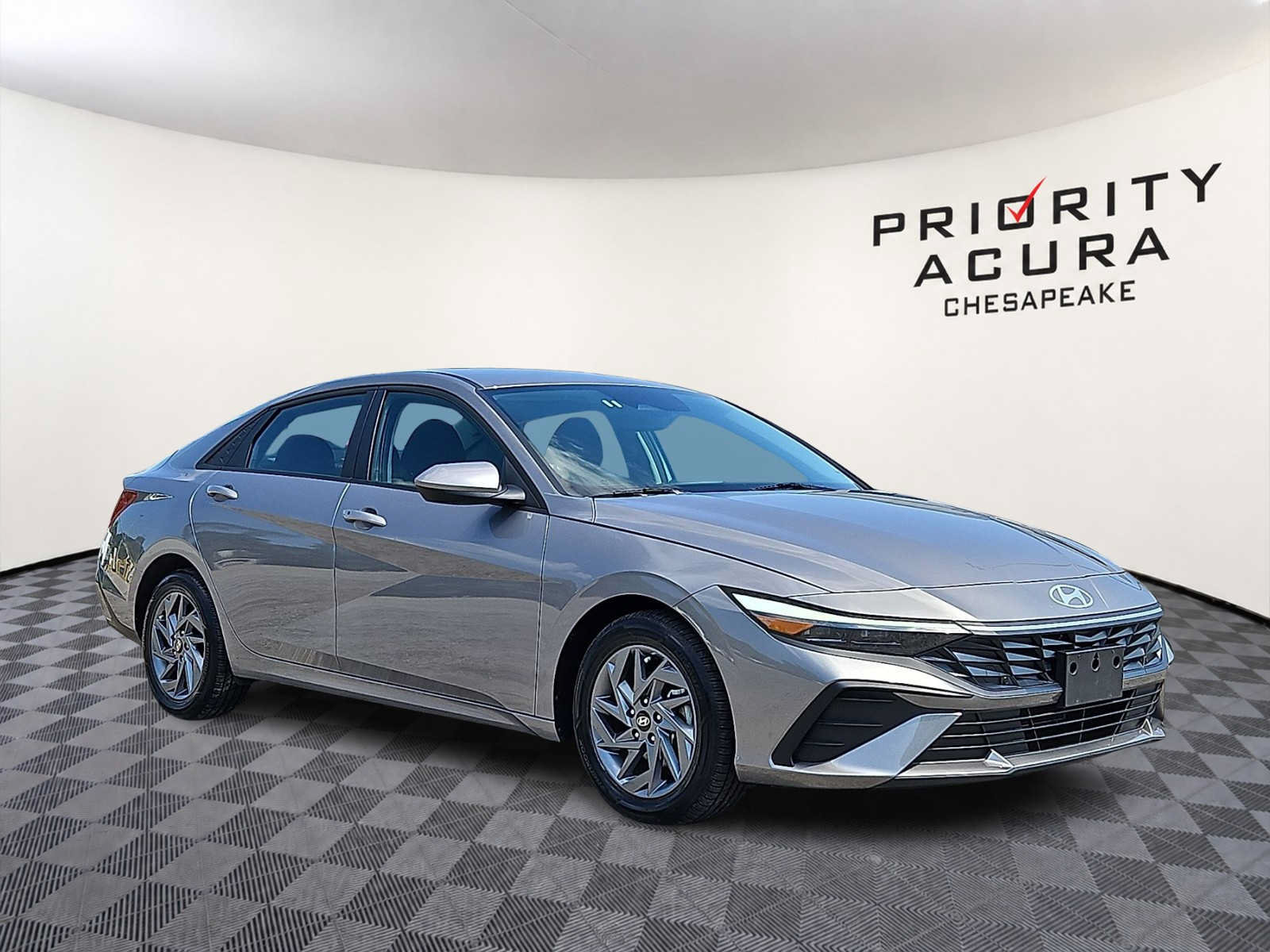 Used 2024 Hyundai Elantra SEL FWD image 3