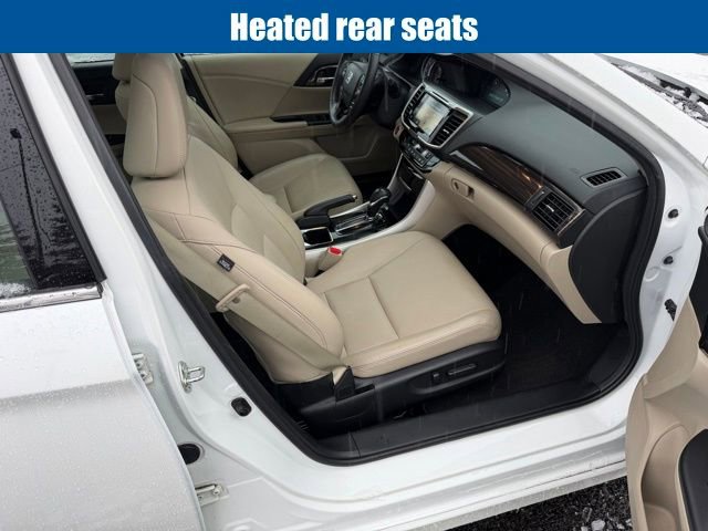 Used 2016 Honda Accord Touring image 14