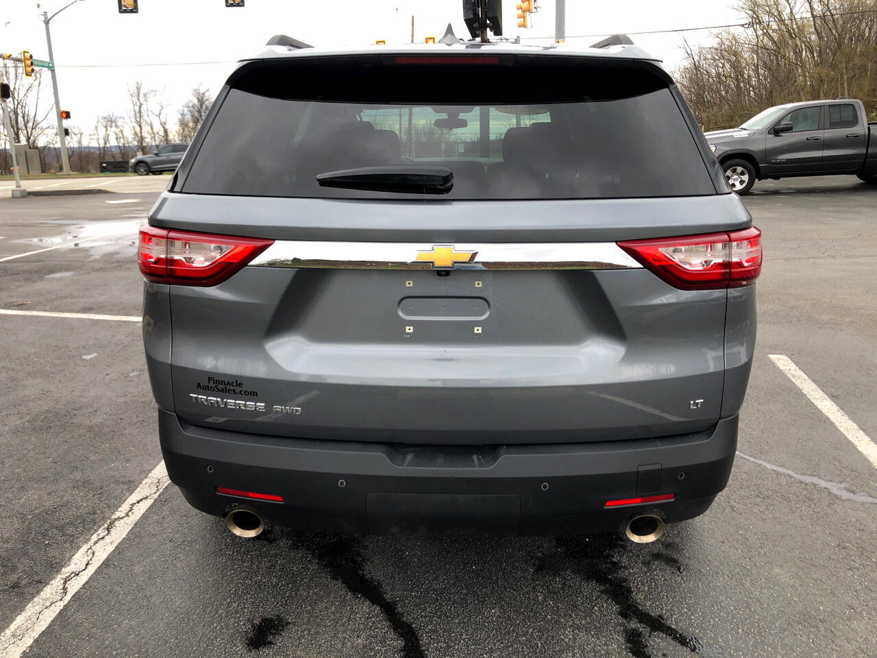 Used 2020 Chevrolet Traverse LT image 7