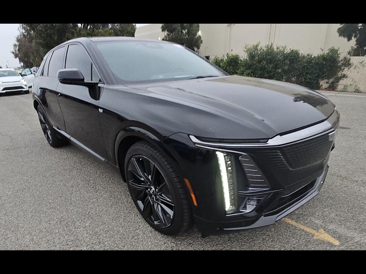 Used 2024 Cadillac Lyriq Sport w/ Nappa Leather Package AWD/4WD image 10