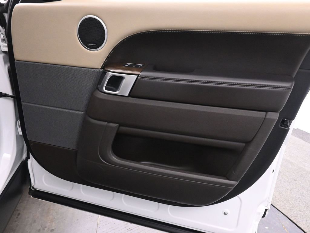 Used 2018 Land Rover Range Rover Sport Supercharged image 23