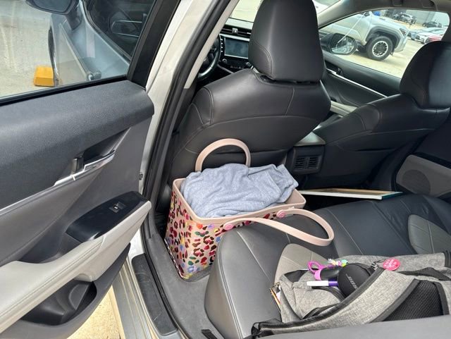 Used 2018 Toyota Camry XLE FWD image 27