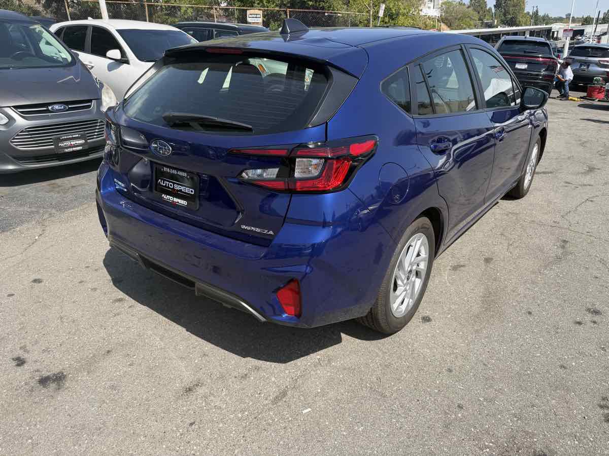 Used 2025 Subaru Impreza 2.0i AWD/4WD image 6