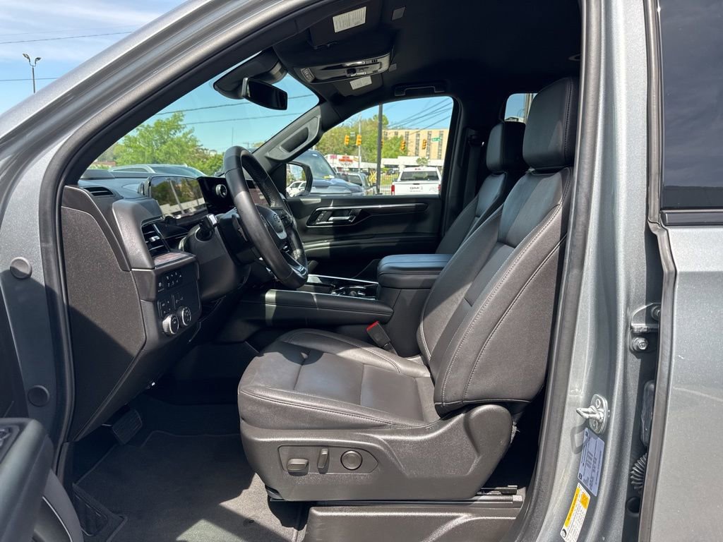 Used 2025 Chevrolet Tahoe Z71 AWD/4WD image 14