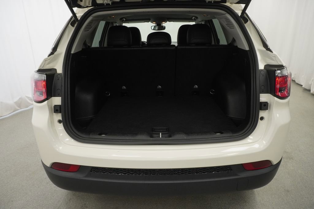 Used 2019 Jeep Compass Latitude image 40