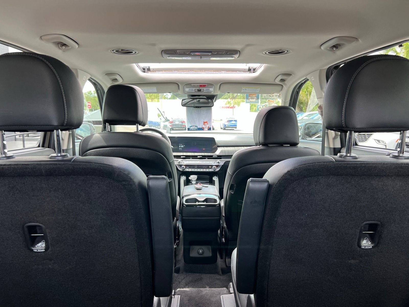 Used 2025 Kia Telluride EX w/ EX Captain's Chair Package FWD image 23