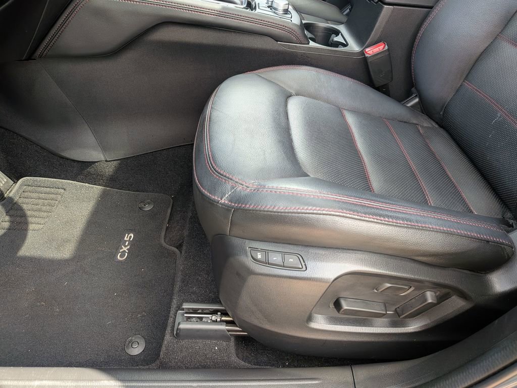 Used 2024 MAZDA CX-5 Carbon Edition AWD/4WD image 15