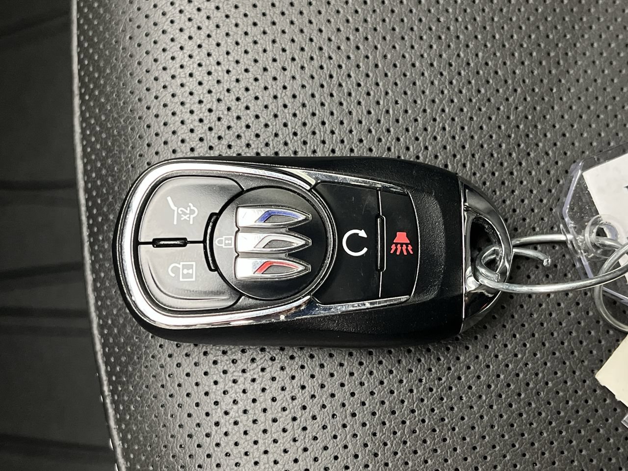 Used 2026 Buick Encore GX Avenir w/ Avenir Technology Package AWD/4WD image 28